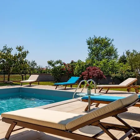Villa House With Pool Near Rovinj Brajkovici (Kanfanar)
